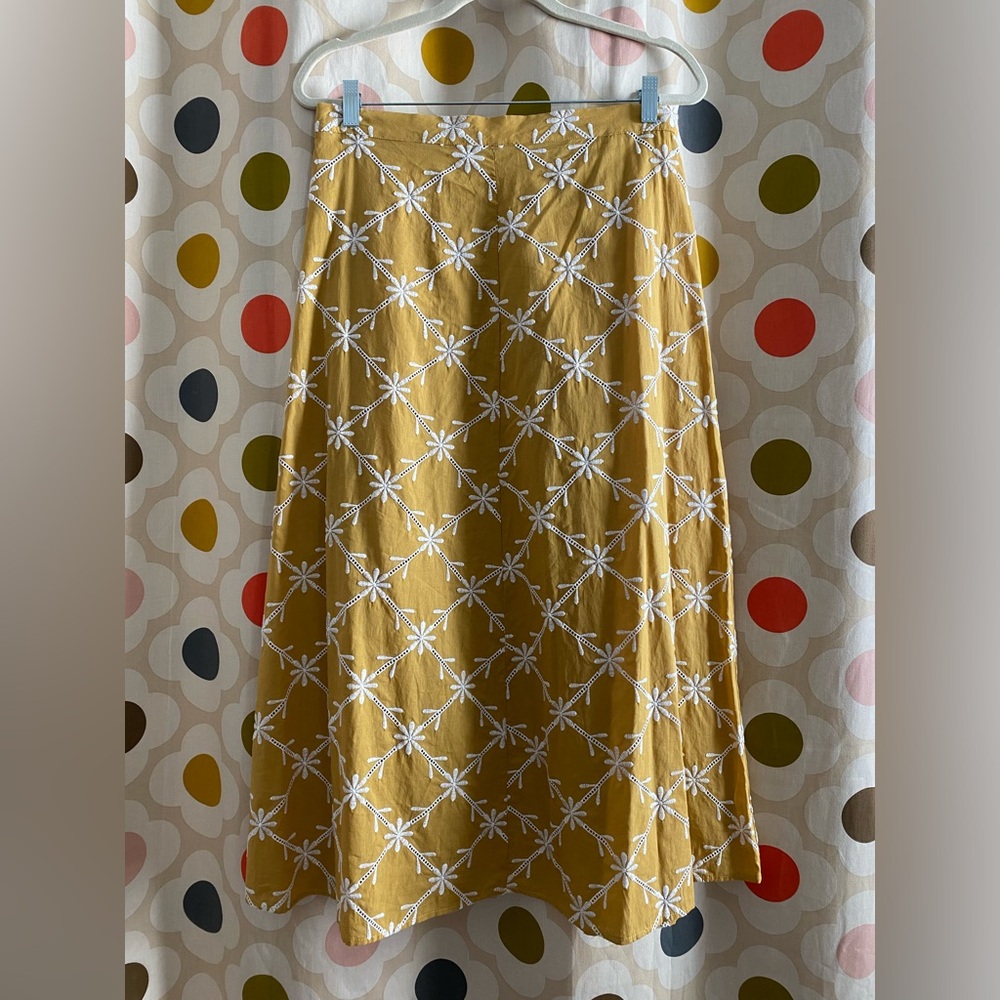 NWT Zara Yellow and White Eyelet Maxi A-Line Skirt Size Large